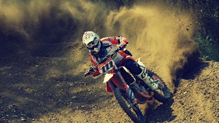 L’importance d’avoir un équipement de qualité pour pratiquer la motocross