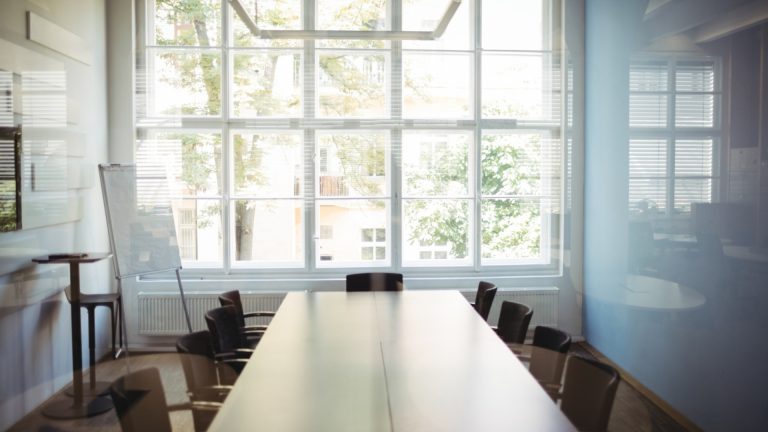 Pourquoi choisir une salle de réunion à Toulouse pour vos événements professionnels ?