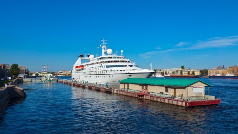 Budget croisière : comment profiter d’une expérience inoubliable sans se ruiner ?