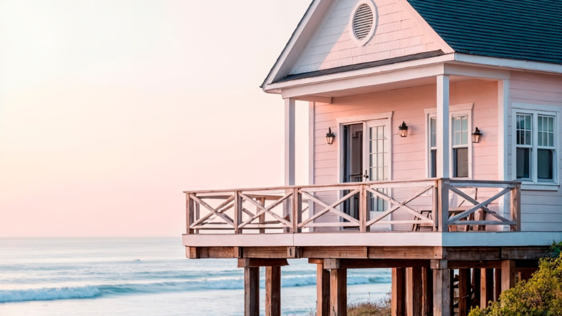 Séjour au calme : profiter d’un chalet sur pilotis à Gruissan !