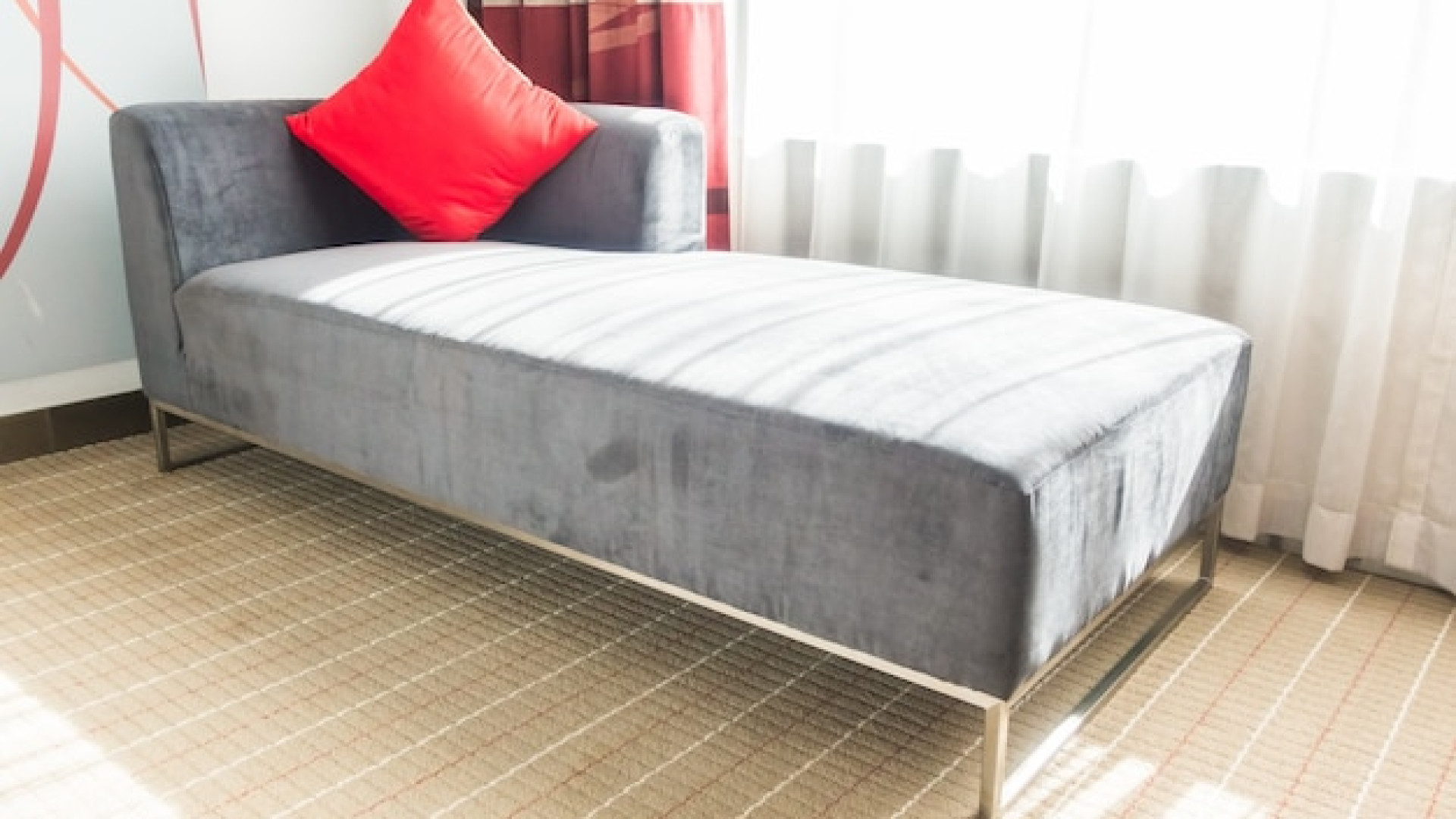 Comment optimiser l’espace avec un lit banquette dans un petit espace ?