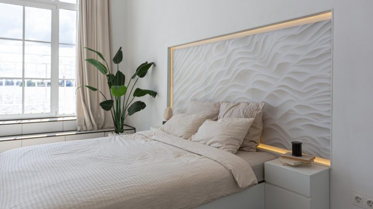 Choisir une tête de lit adaptée à sa chambre : conseils pratiques et critères essentiels