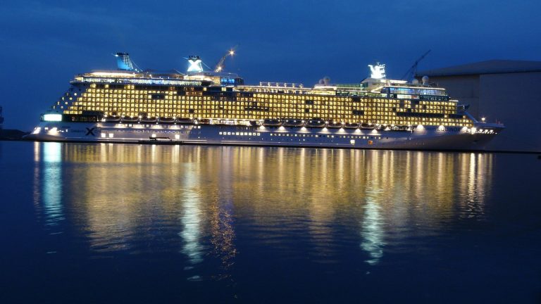 Partir en croisière en famille : ce qu&rsquo;il faut savoir avant de réserver
